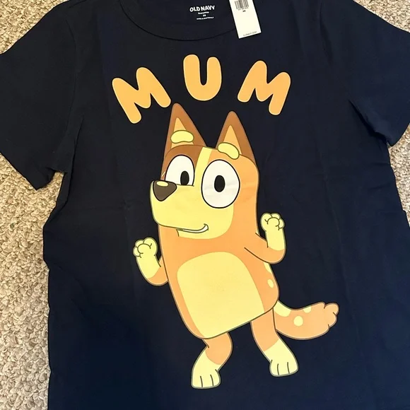 ✅3/$24 Women’s Bluey “Mum” Chilli T-Shirt - Picture 2 of 4
